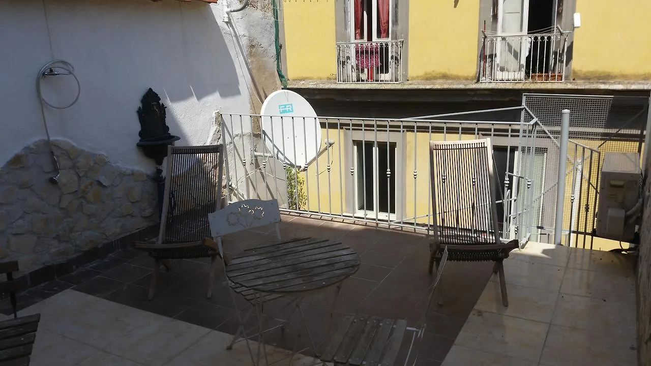 Residenza Il Castello Hotel Naples Guest house
