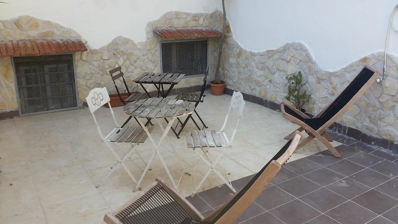 Guest house Residenza Il Castello Hotel Naples