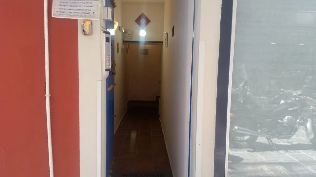 Hotel Residenza Il Castello Napoli 0*,  Italia